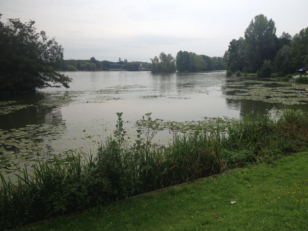 Lake Park Berlare エクステリア 写真